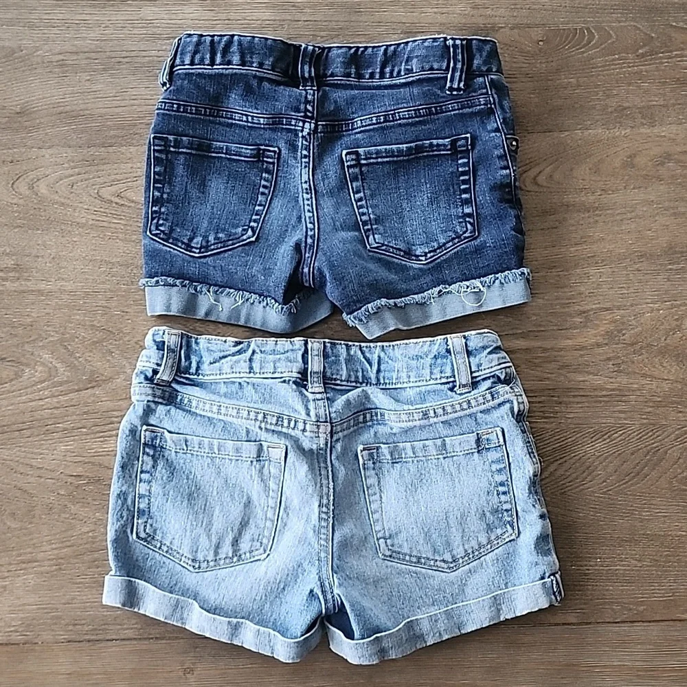 Girls M 7/8 Denim Shorts Bundle - Dark and Light Blue - Picture 2 of 4